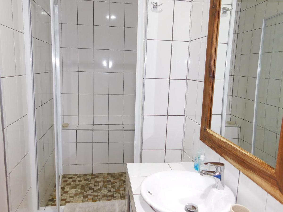 فندق Meteorite Rest Camp Grootfontein المظهر الخارجي الصورة